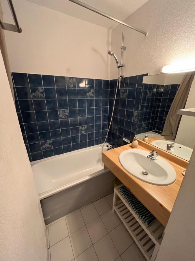 Au Petit Bonheur Vue Mer, Parking, 400M Plage 르 라방두 외부 사진