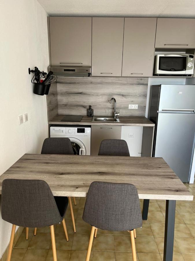 Au Petit Bonheur Vue Mer, Parking, 400M Plage 르 라방두 외부 사진